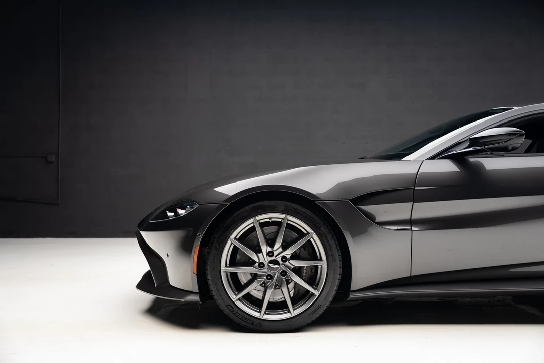 2019 Aston Martin V8 Vantage (2019+) - Image 17 of 21