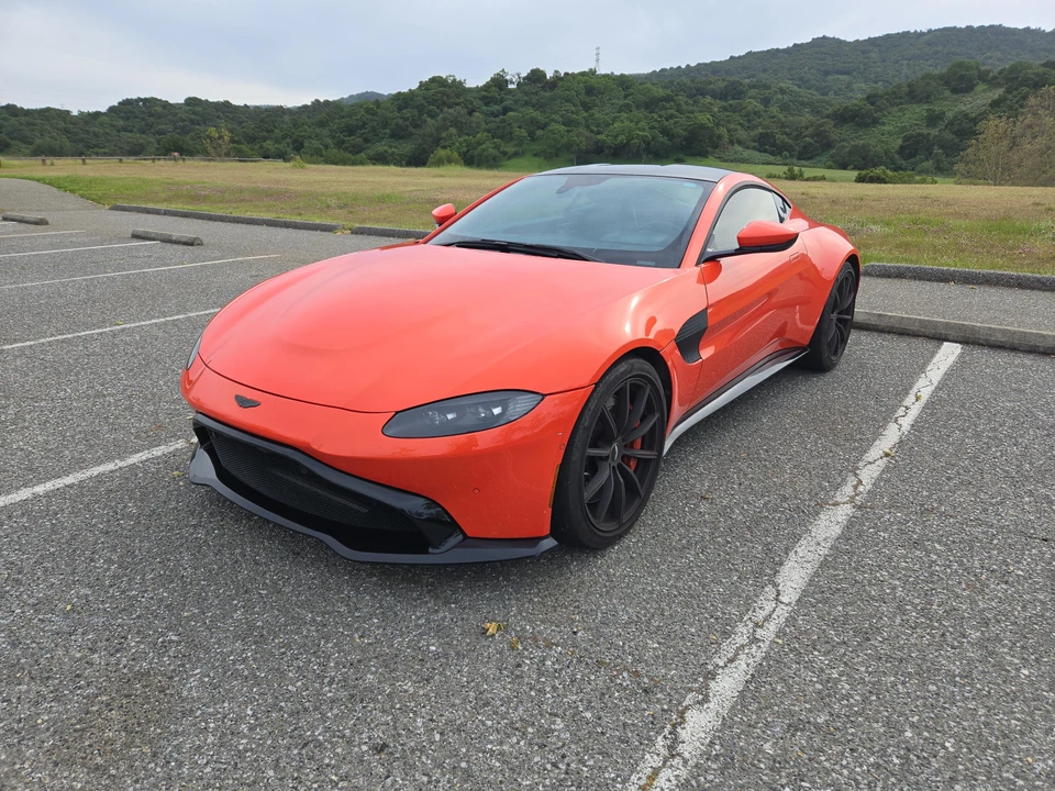 2019 Aston Martin V8 Vantage (2019+) - Image 9 of 31