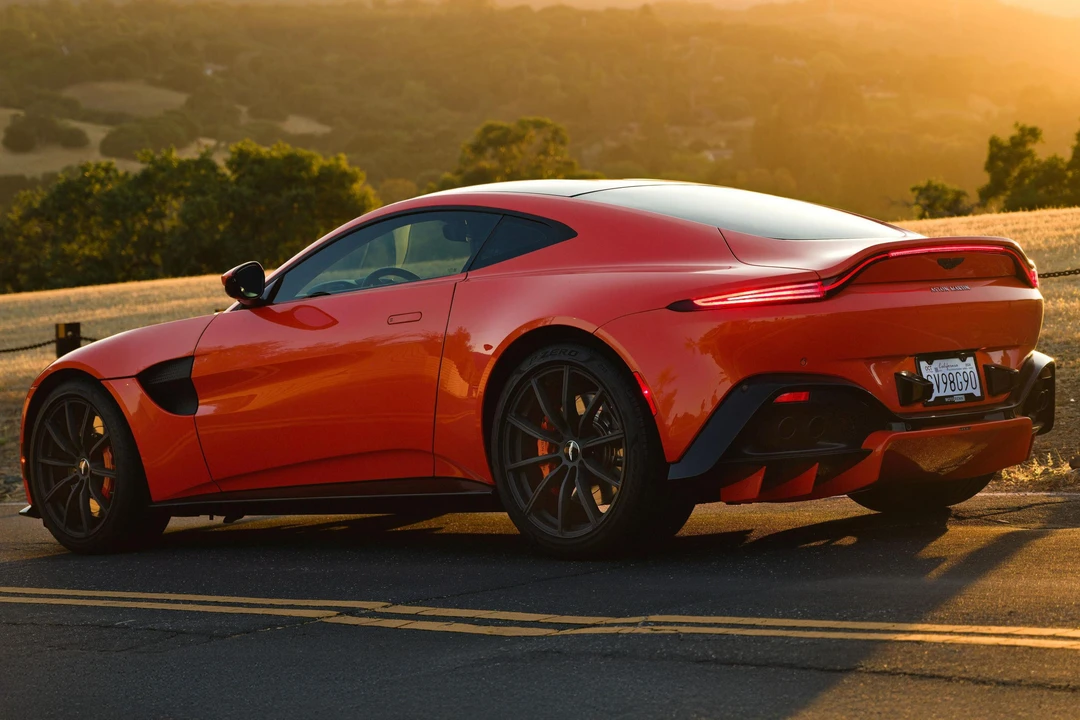 2019 Aston Martin V8 Vantage (2019+) - Image 25 of 31