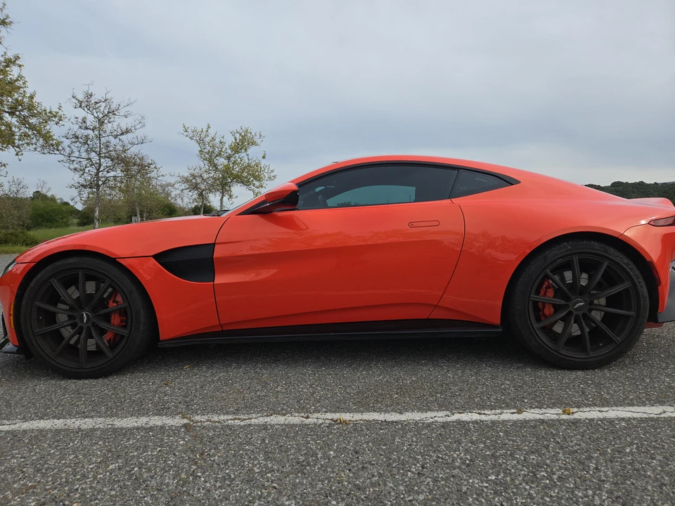 2019 Aston Martin V8 Vantage (2019+) - Image 11 of 31