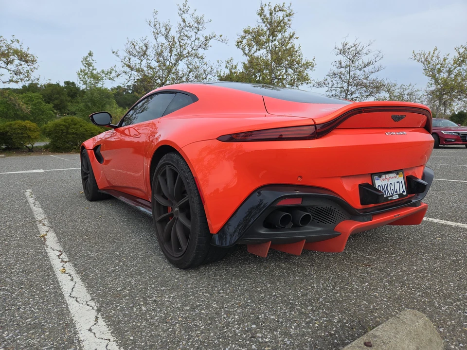 2019 Aston Martin V8 Vantage (2019+) - Image 12 of 31