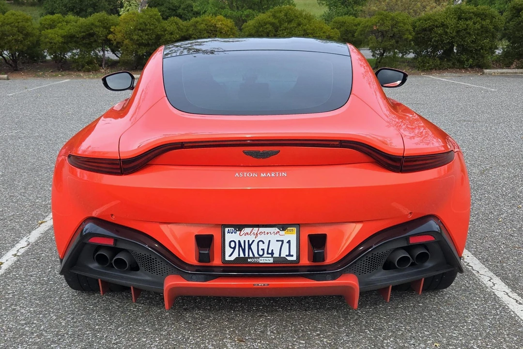 2019 Aston Martin V8 Vantage (2019+) - Image 5 of 31