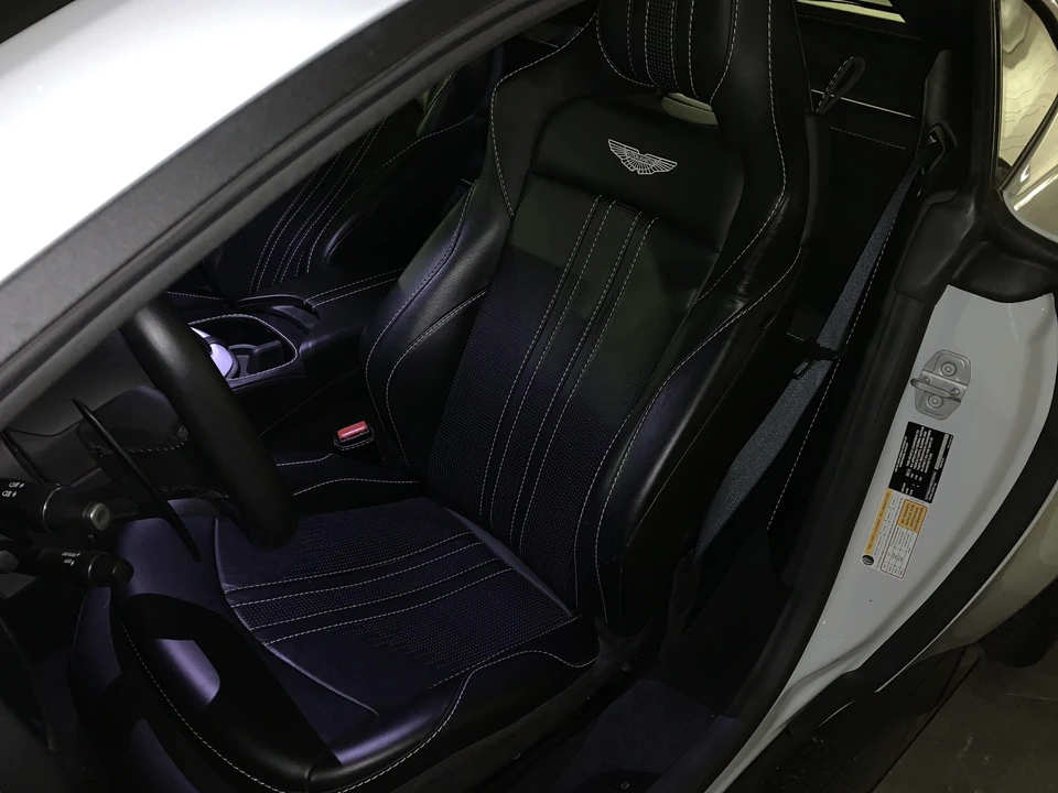 2019 Aston Martin V8 Vantage (2019+) - Image 28 of 31