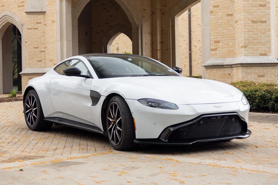 2019 Aston Martin V8 Vantage (2019+) - Image 14 of 31