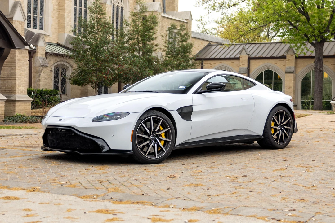 2019 Aston Martin V8 Vantage (2019+) - Image 7 of 31