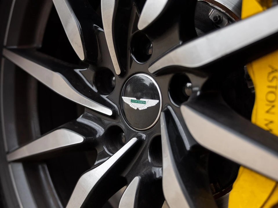 2019 Aston Martin V8 Vantage (2019+) - Image 23 of 31
