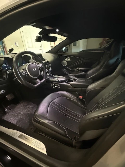 2019 Aston Martin V8 Vantage (2019+) - Image 24 of 31