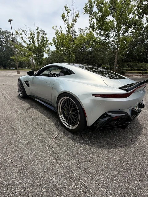 2019 Aston Martin V8 Vantage (2019+) - Image 13 of 31