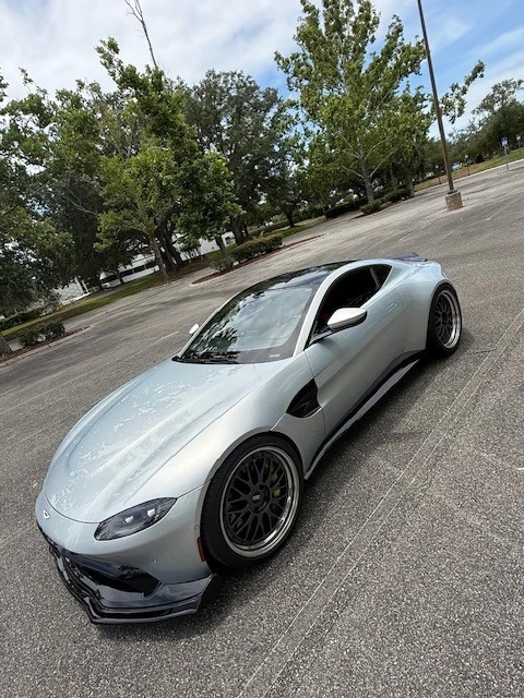 2019 Aston Martin V8 Vantage (2019+) - Image 2 of 31