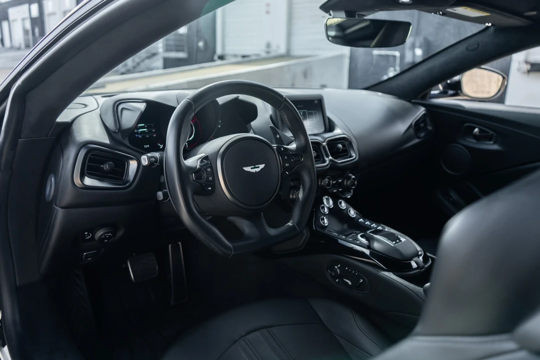 2019 Aston Martin V8 Vantage (2019+) - Image 5 of 31