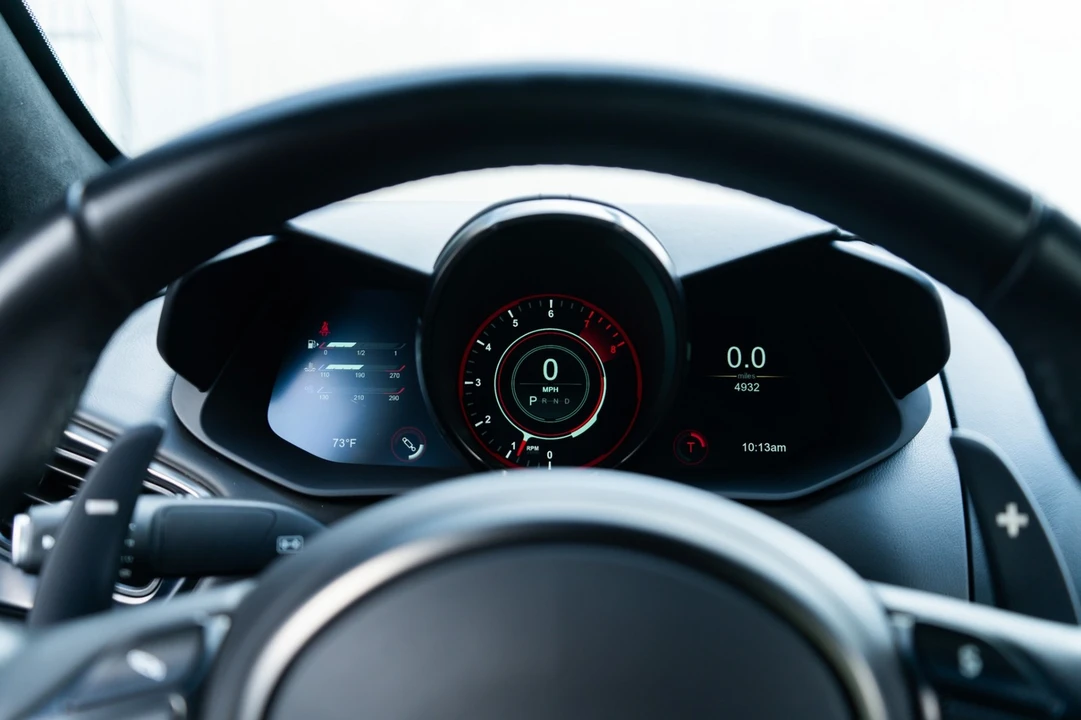 2019 Aston Martin V8 Vantage (2019+) - Image 11 of 31