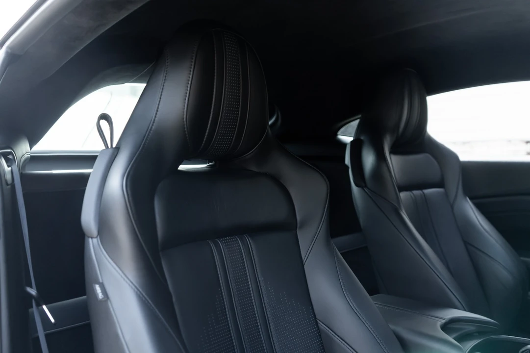 2019 Aston Martin V8 Vantage (2019+) - Image 26 of 31