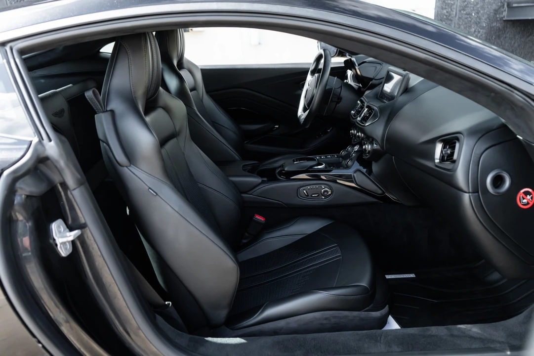 2019 Aston Martin V8 Vantage (2019+) - Image 18 of 31