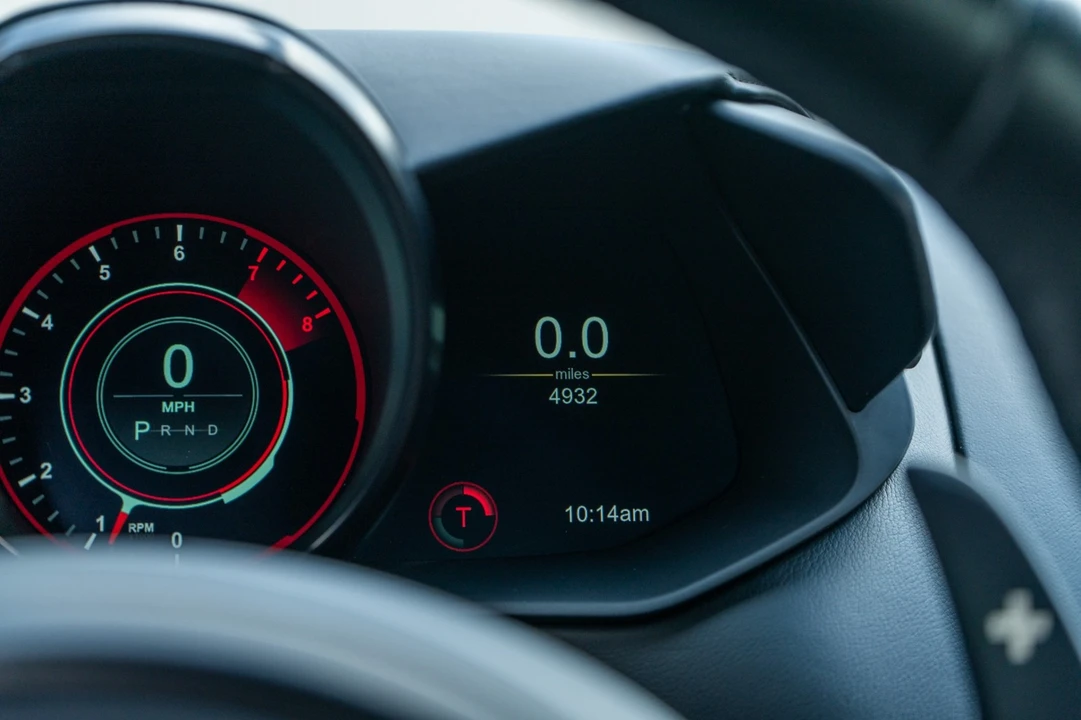 2019 Aston Martin V8 Vantage (2019+) - Image 12 of 31