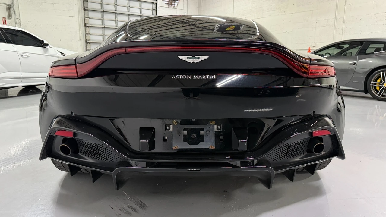 2019 Aston Martin V8 Vantage (2019+) - Image 16 of 31