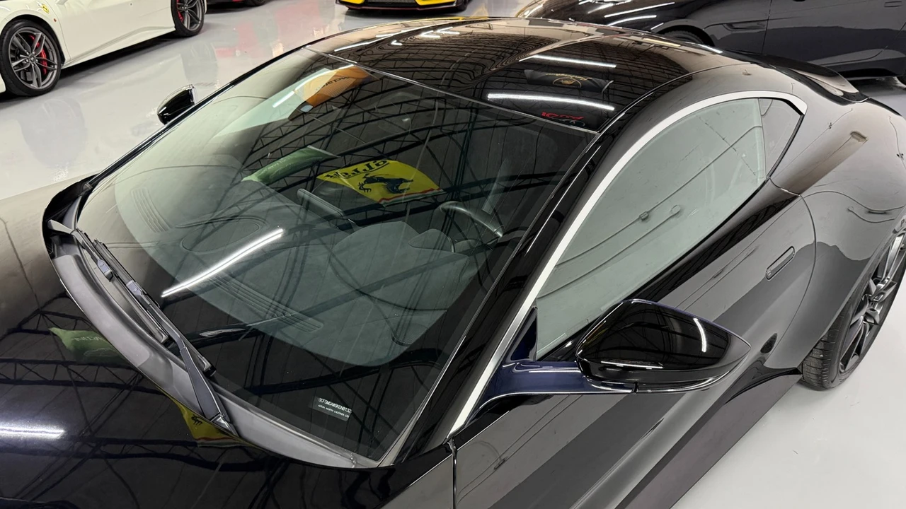 2019 Aston Martin V8 Vantage (2019+) - Image 25 of 31