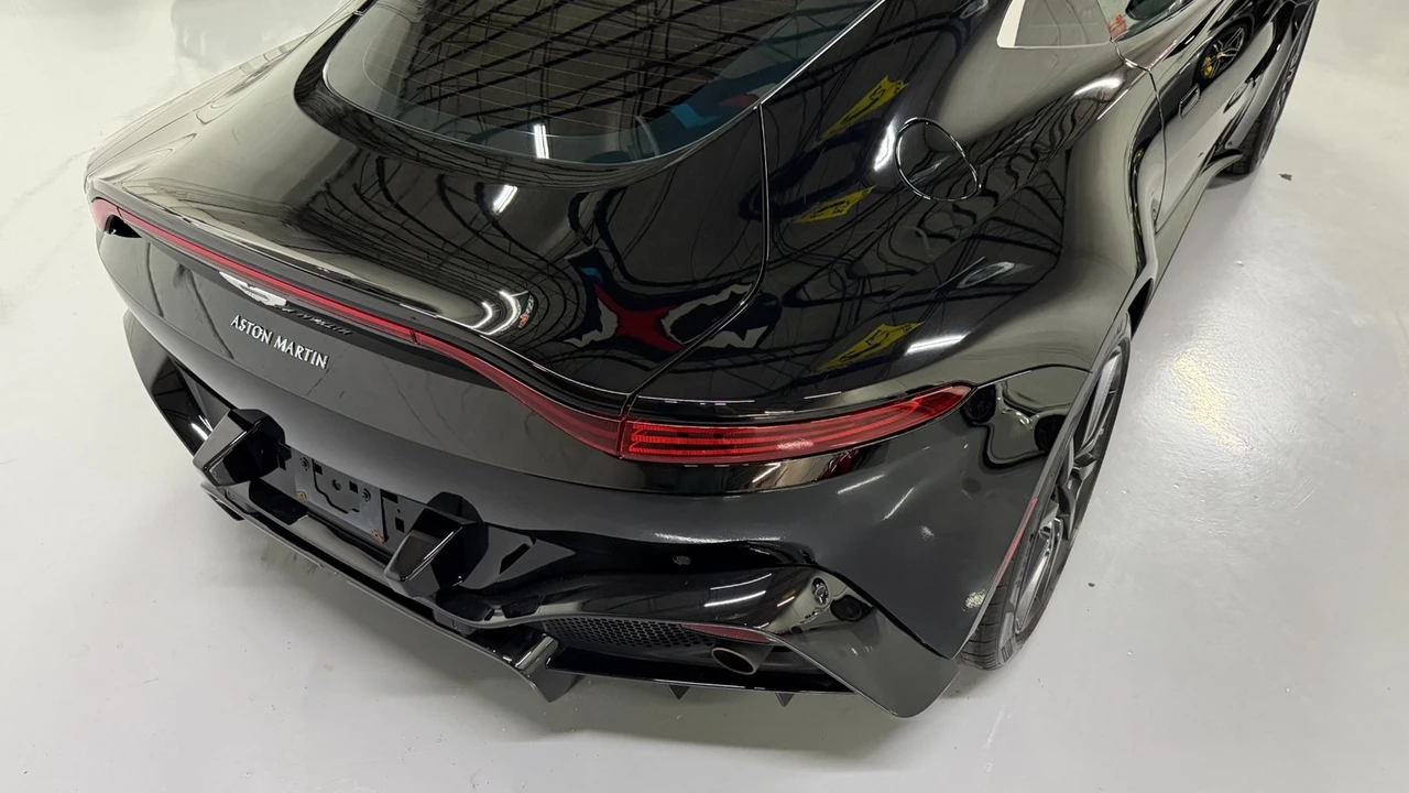 2019 Aston Martin V8 Vantage (2019+) - Image 12 of 31