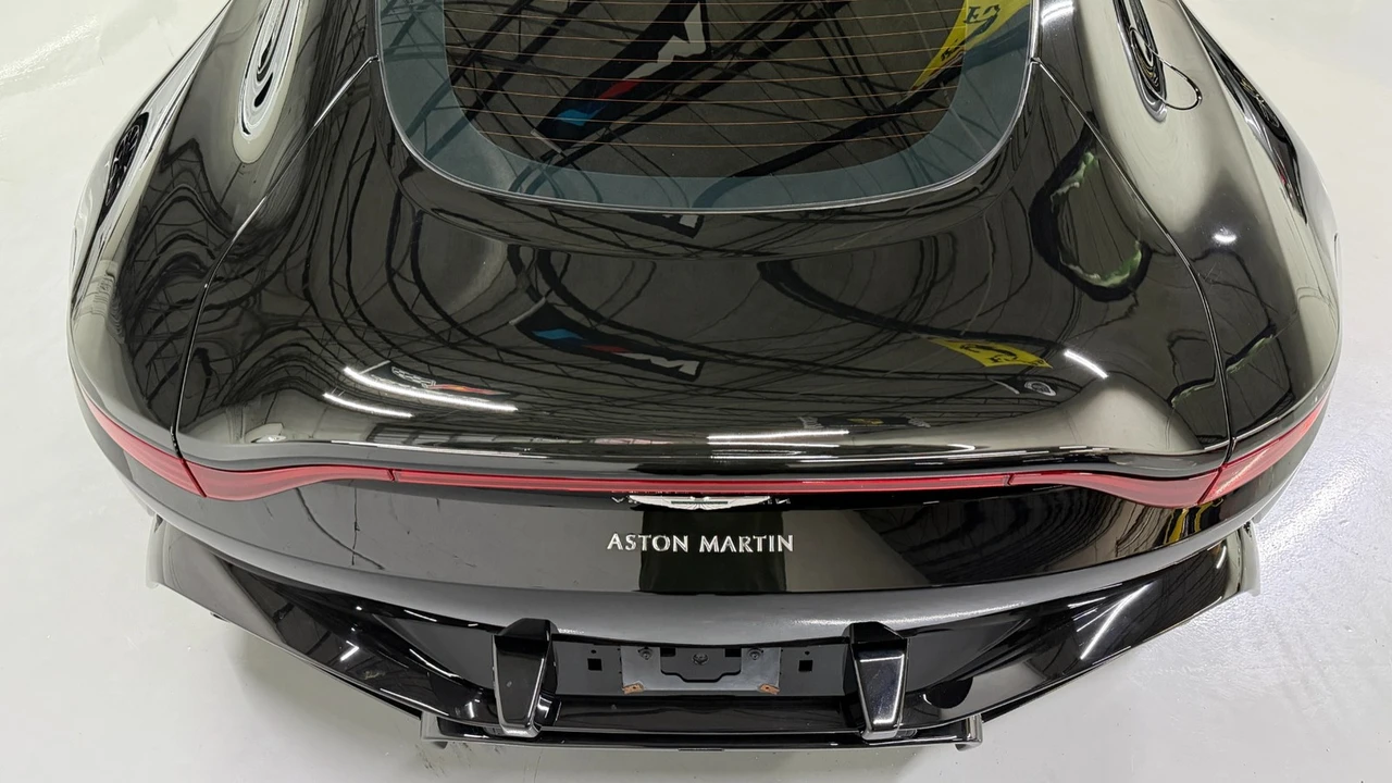 2019 Aston Martin V8 Vantage (2019+) - Image 15 of 31