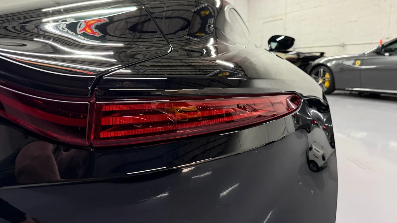 2019 Aston Martin V8 Vantage (2019+) - Image 19 of 31