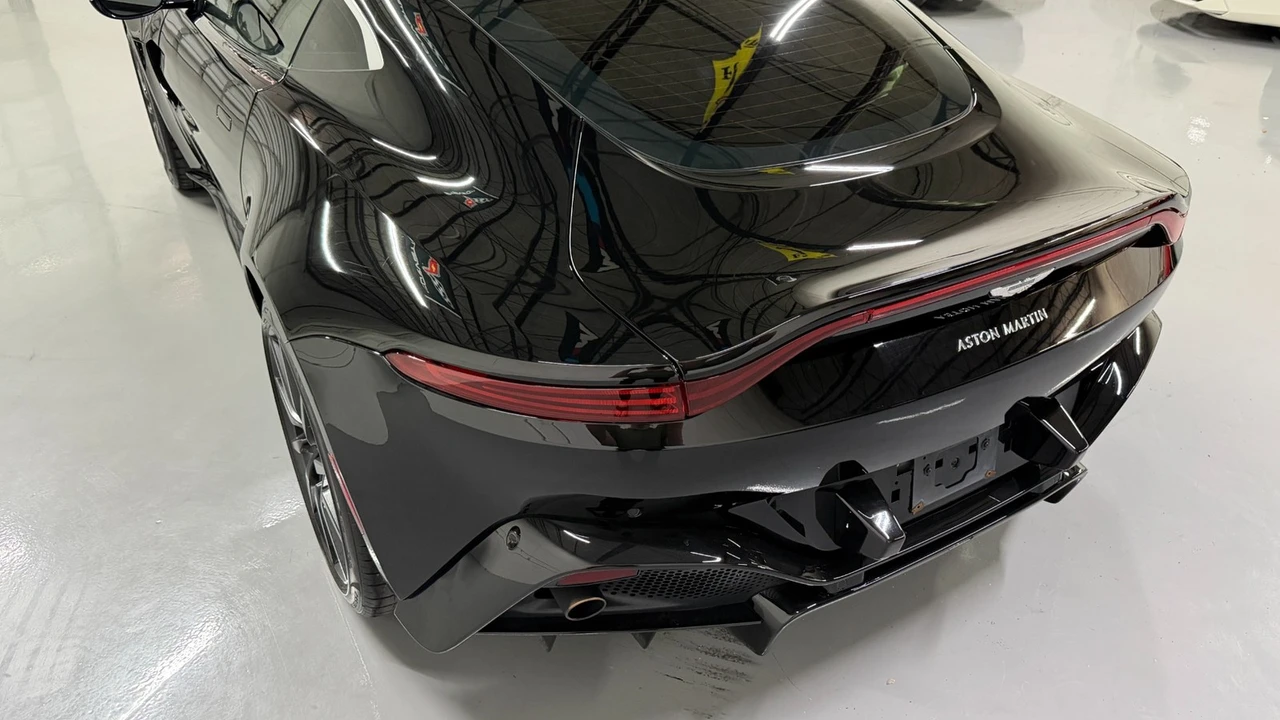 2019 Aston Martin V8 Vantage (2019+) - Image 18 of 31