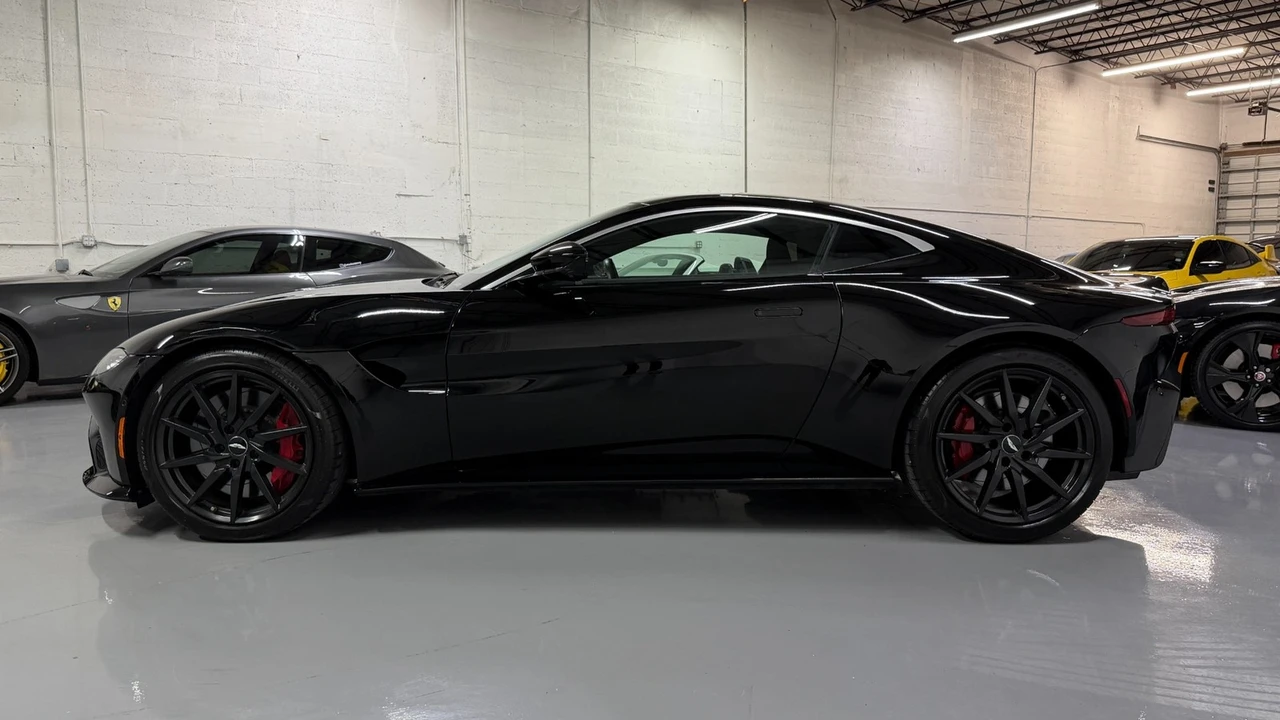 2019 Aston Martin V8 Vantage (2019+) - Image 22 of 31