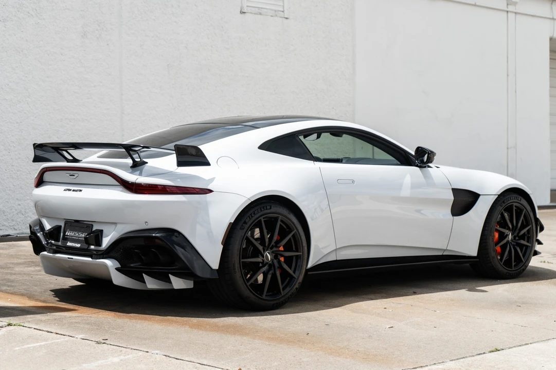 2019 Aston Martin V8 Vantage (2019+) - Image 4 of 31
