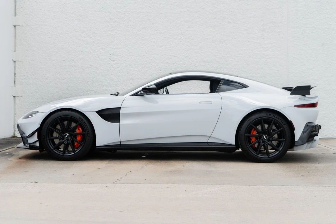 2019 Aston Martin V8 Vantage (2019+) - Image 8 of 31
