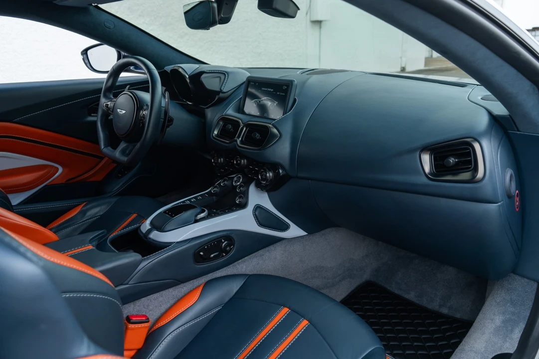 2019 Aston Martin V8 Vantage (2019+) - Image 17 of 31