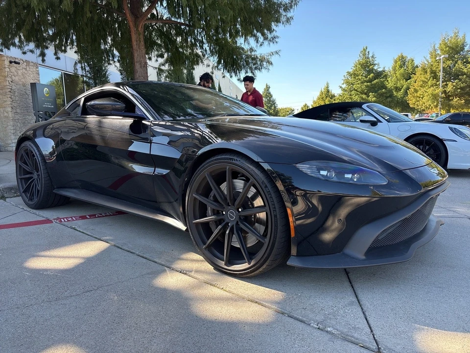 2019 Aston Martin V8 Vantage (2019+) - Image 4 of 9