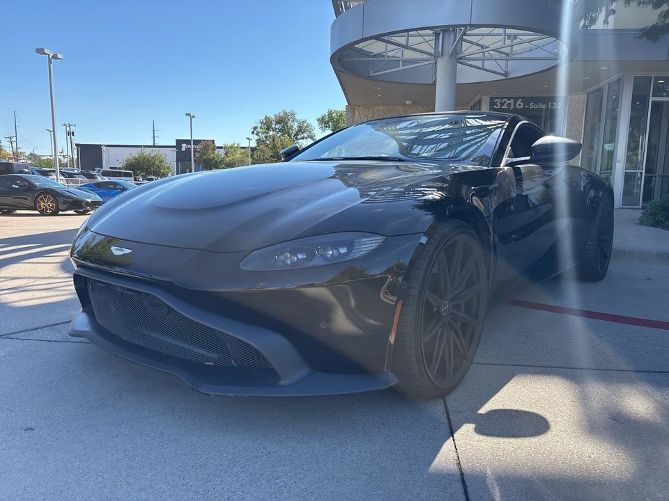 2019 Aston Martin V8 Vantage (2019+) - Image 2 of 9