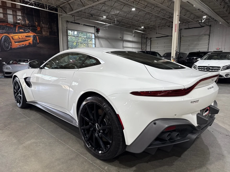 2019 Aston Martin V8 Vantage (2019+) - Image 4 of 21