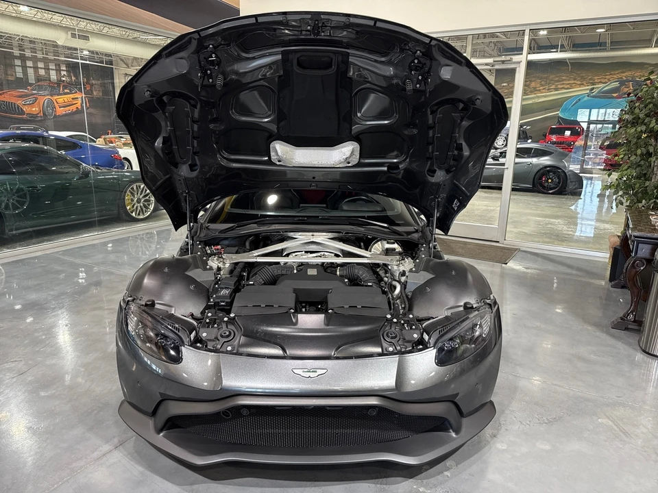 2019 Aston Martin V8 Vantage (2019+) - Image 14 of 21