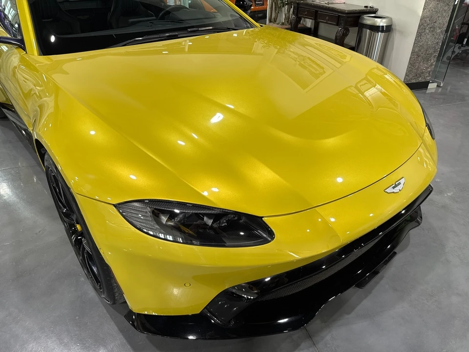 2019 Aston Martin V8 Vantage (2019+) - Image 30 of 31