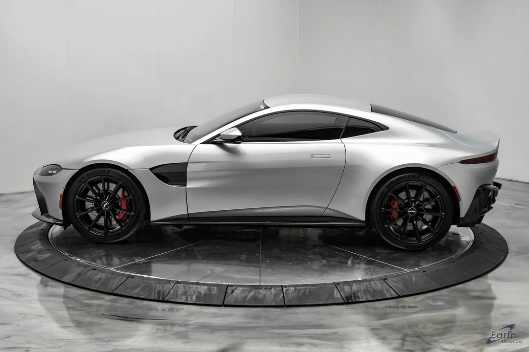 2019 Aston Martin V8 Vantage (2019+) - Image 8 of 31