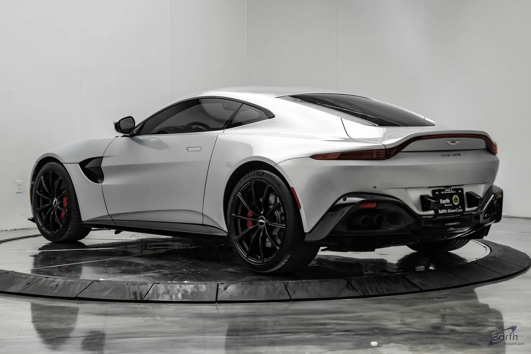 2019 Aston Martin V8 Vantage (2019+) - Image 11 of 31