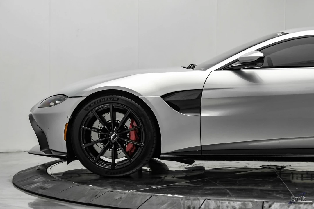 2019 Aston Martin V8 Vantage (2019+) - Image 9 of 31