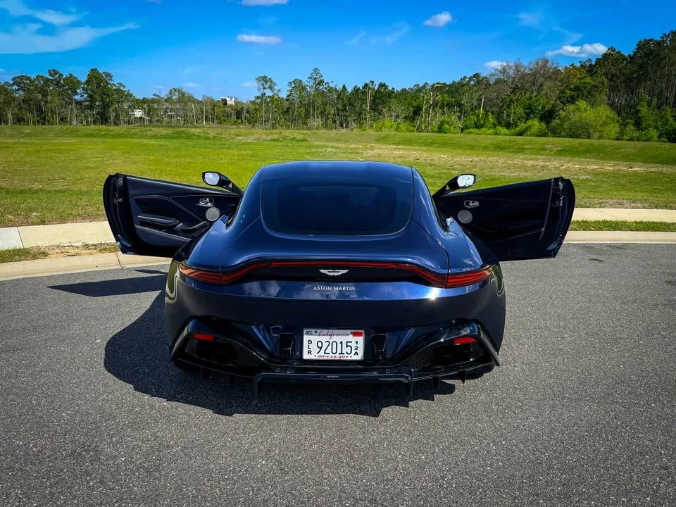 2019 Aston Martin - Image 8 of 18