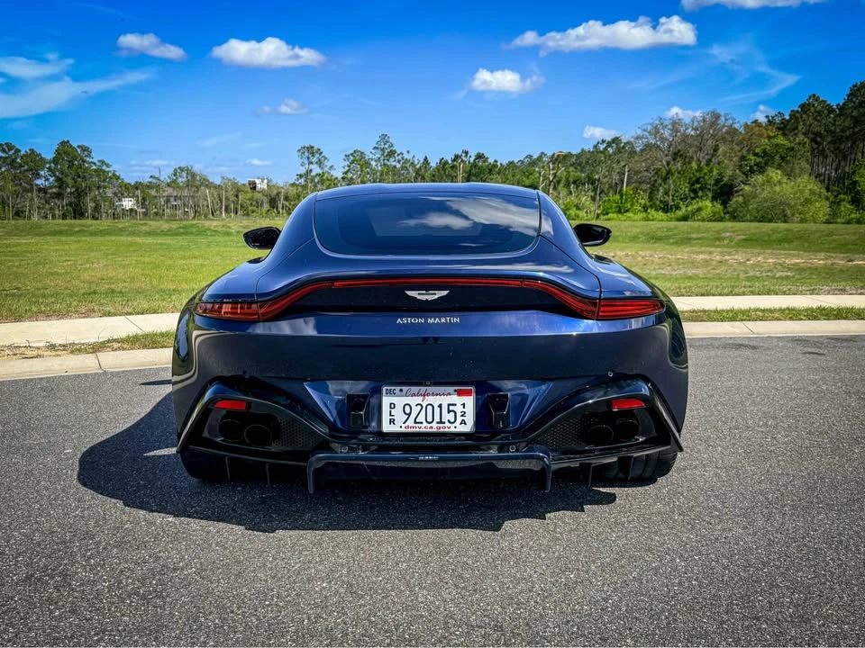 2019 Aston Martin - Image 7 of 18