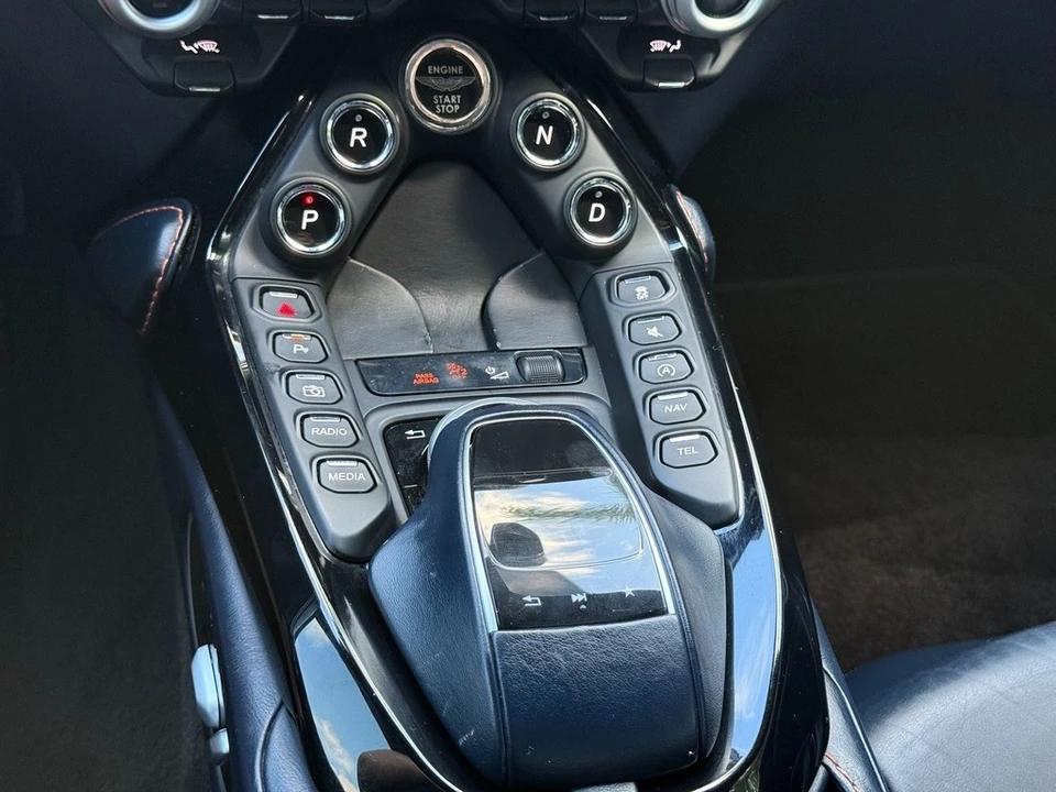 2019 Aston Martin V8 Vantage (2019+) - Image 17 of 24