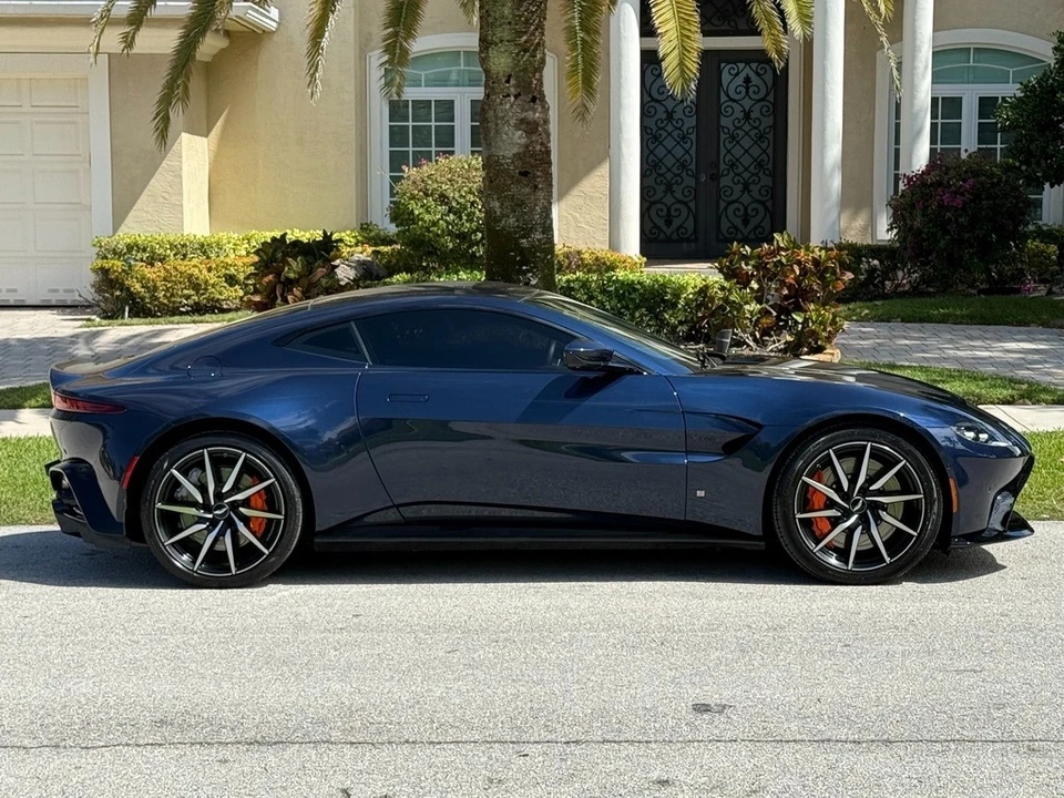2019 Aston Martin V8 Vantage (2019+) - Image 2 of 24