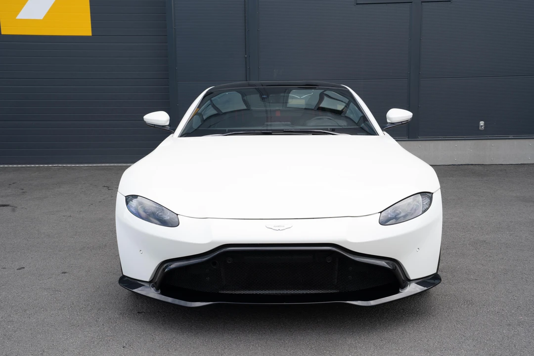 2019 Aston Martin V8 Vantage (2019+) - Image 16 of 31