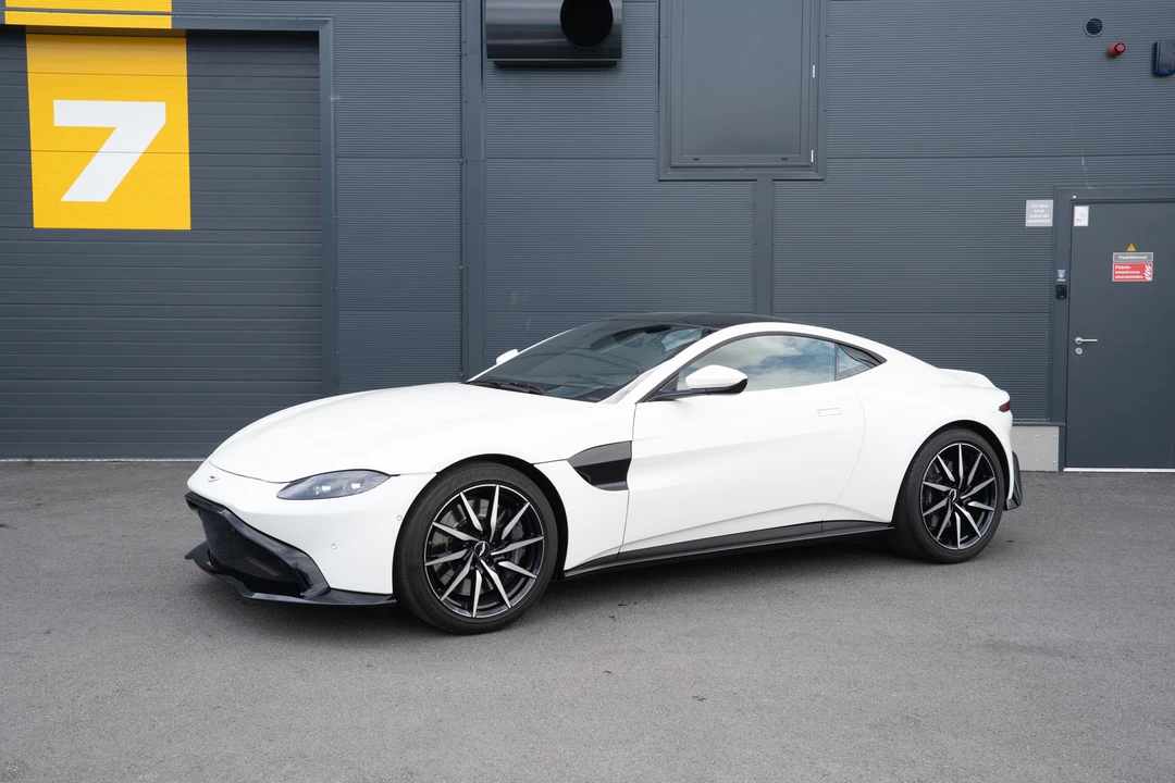 2019 Aston Martin V8 Vantage (2019+) - Image 18 of 31