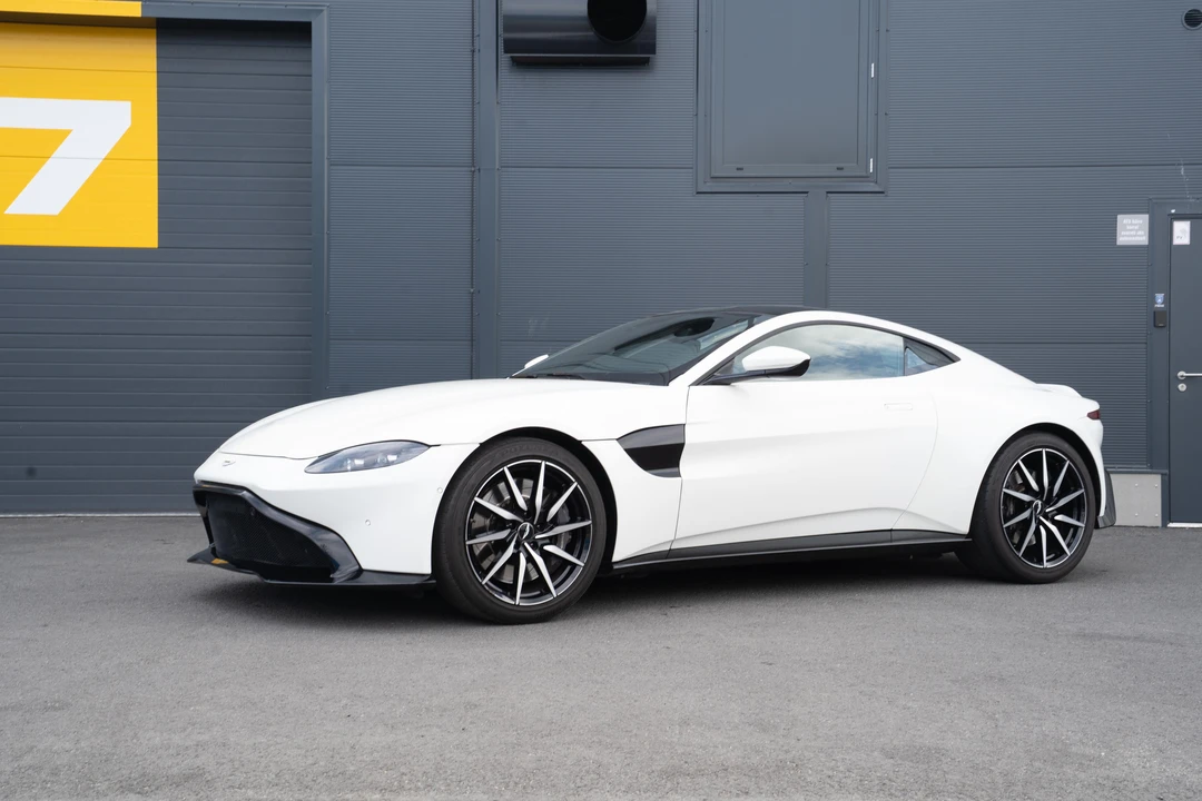 2019 Aston Martin V8 Vantage (2019+) - Image 19 of 31