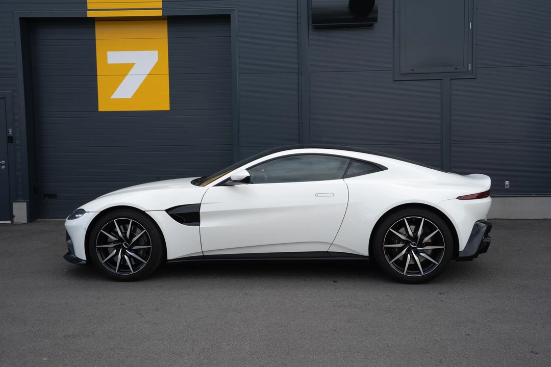 2019 Aston Martin V8 Vantage (2019+) - Image 5 of 31