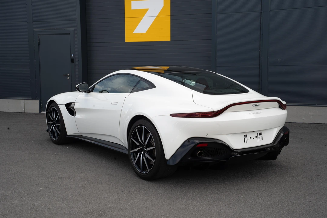 2019 Aston Martin V8 Vantage (2019+) - Image 7 of 31