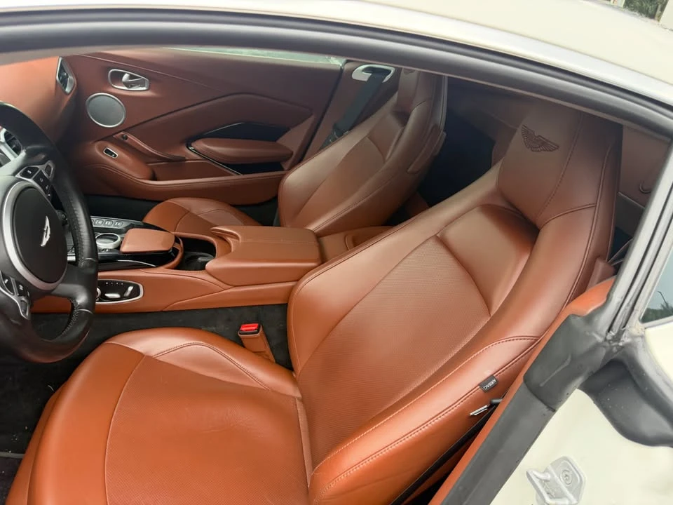 2019 Aston Martin V8 Vantage (2019+) - Image 8 of 16