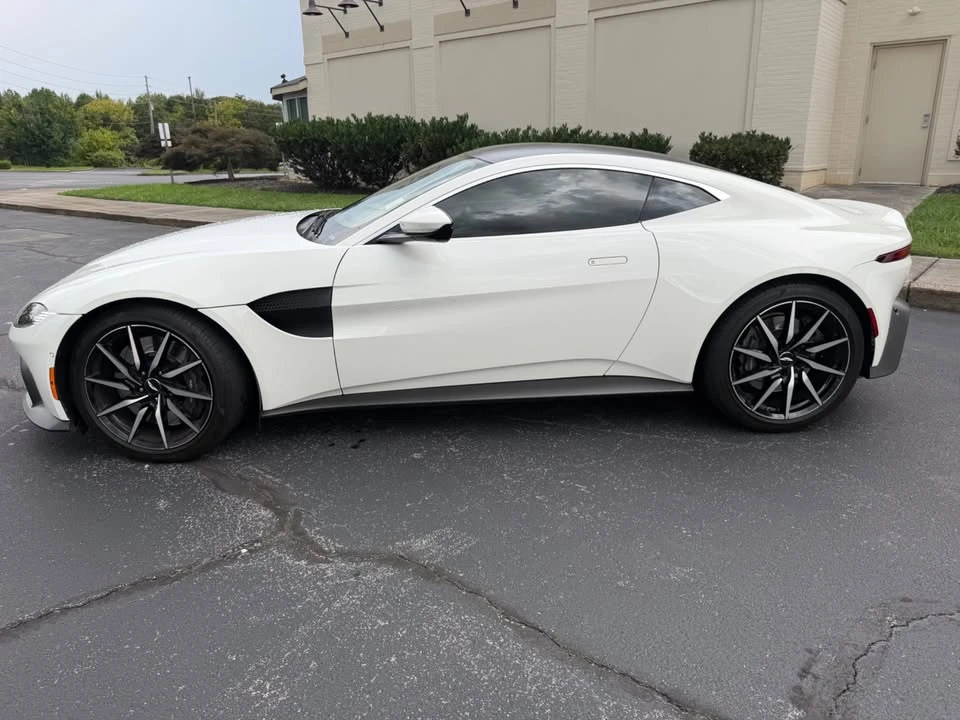 2019 Aston Martin V8 Vantage (2019+) - Image 2 of 16