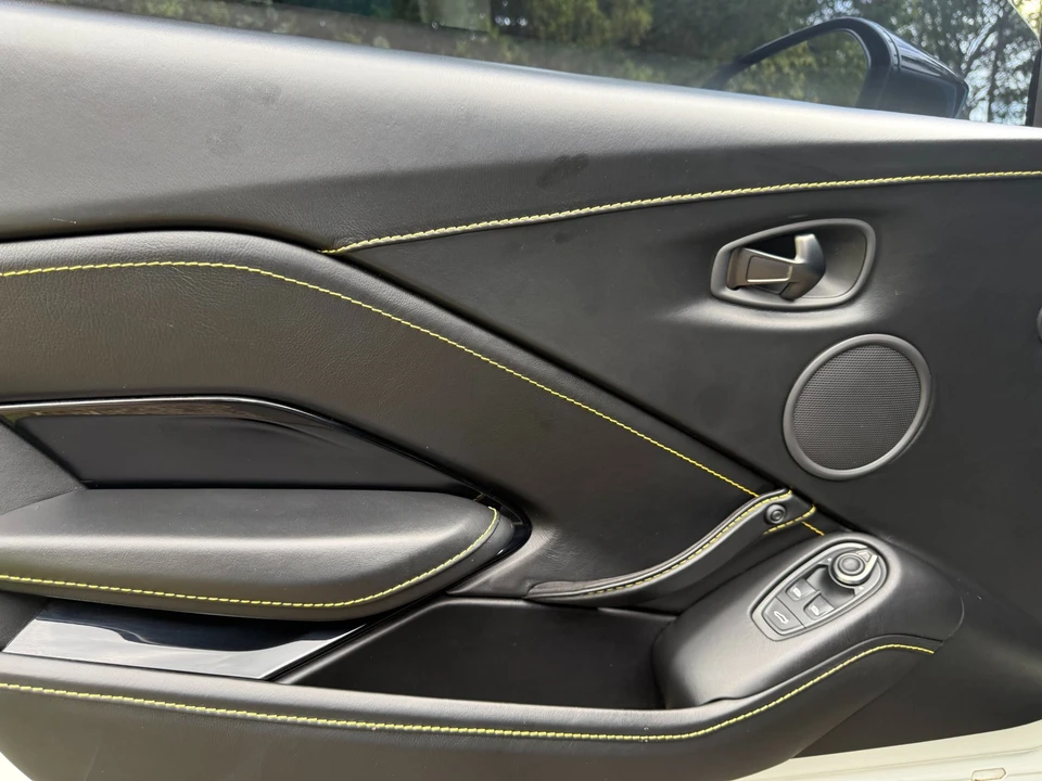 2019 Aston Martin V8 Vantage (2019+) - Image 29 of 31