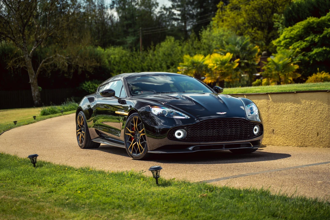 2019 Aston Martin Vanquish 2nd Gen - Image 4 of 31