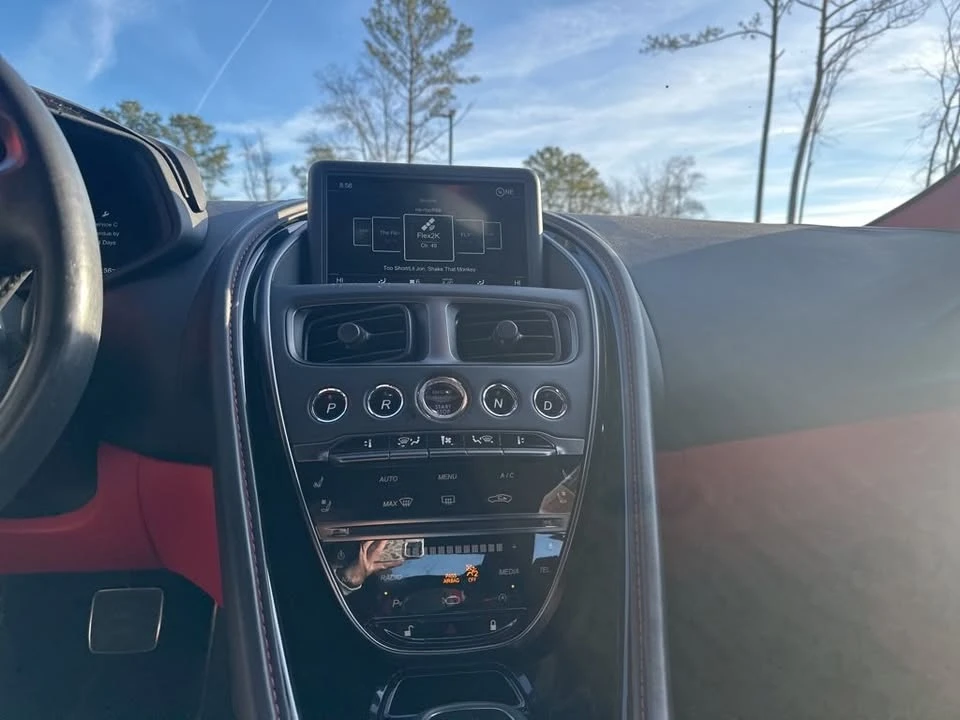 2019 Aston Martin DB11 - Image 6 of 11